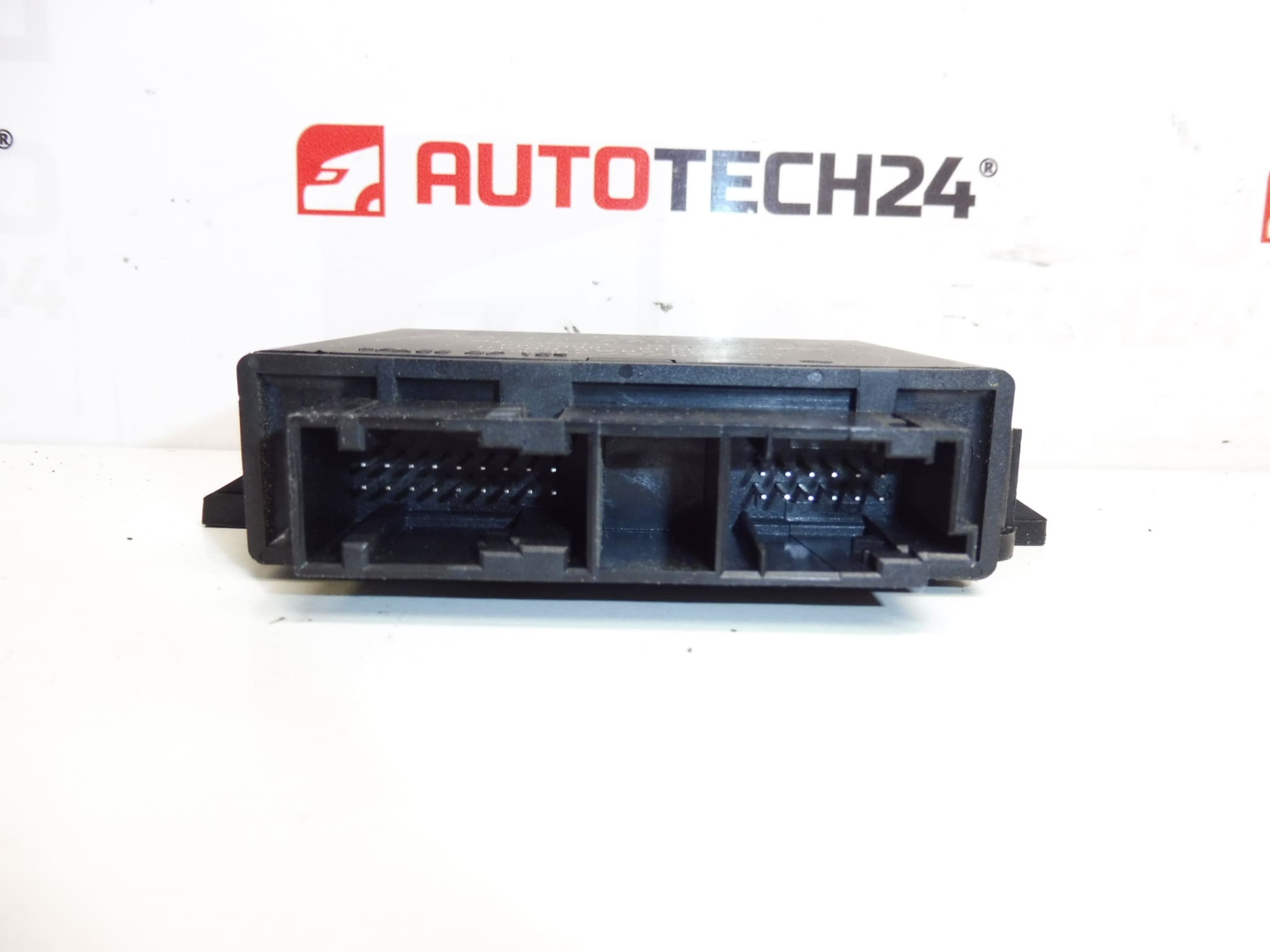 Unidad de control (ECU) del asistente de aparcamiento para Citroën y Peugeot 9661496880 - Imagen 2