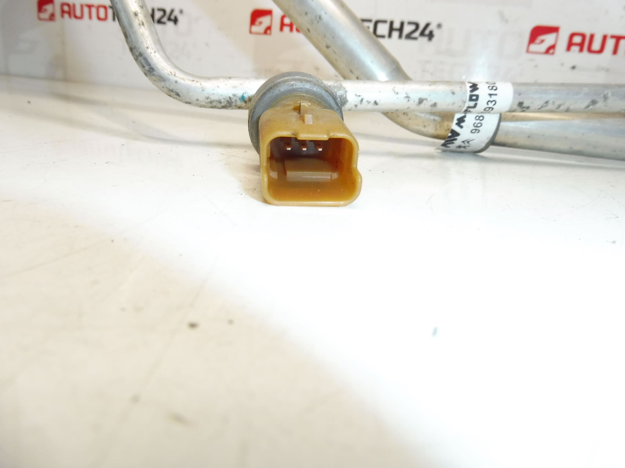 Tubería de Aire Acondicionado Citroën Berlingo III 9681693180 6477C9 - Imagen 2