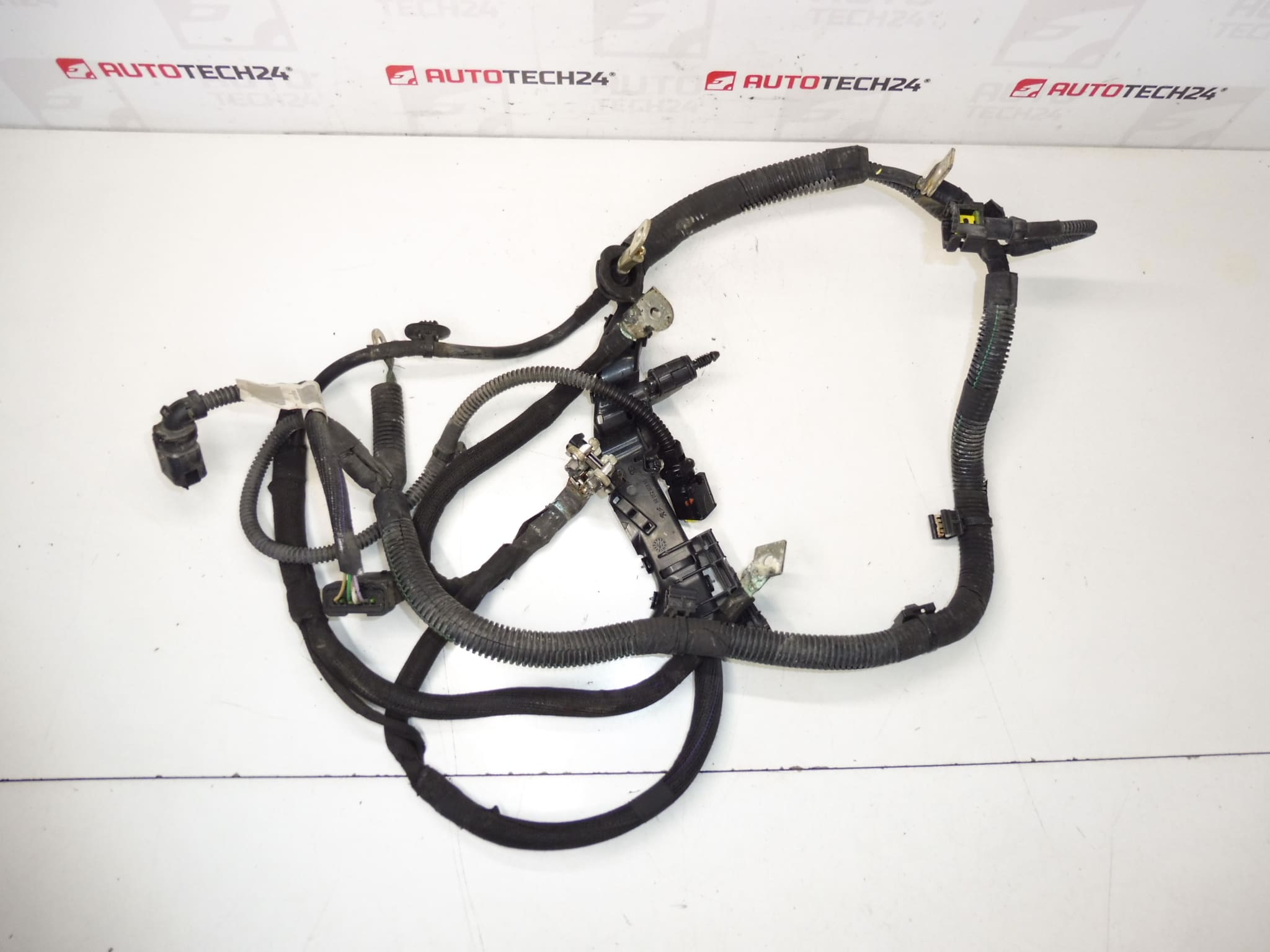 Un paquete positivo de Citroën Peugeot 1.0 1.2 9809062280