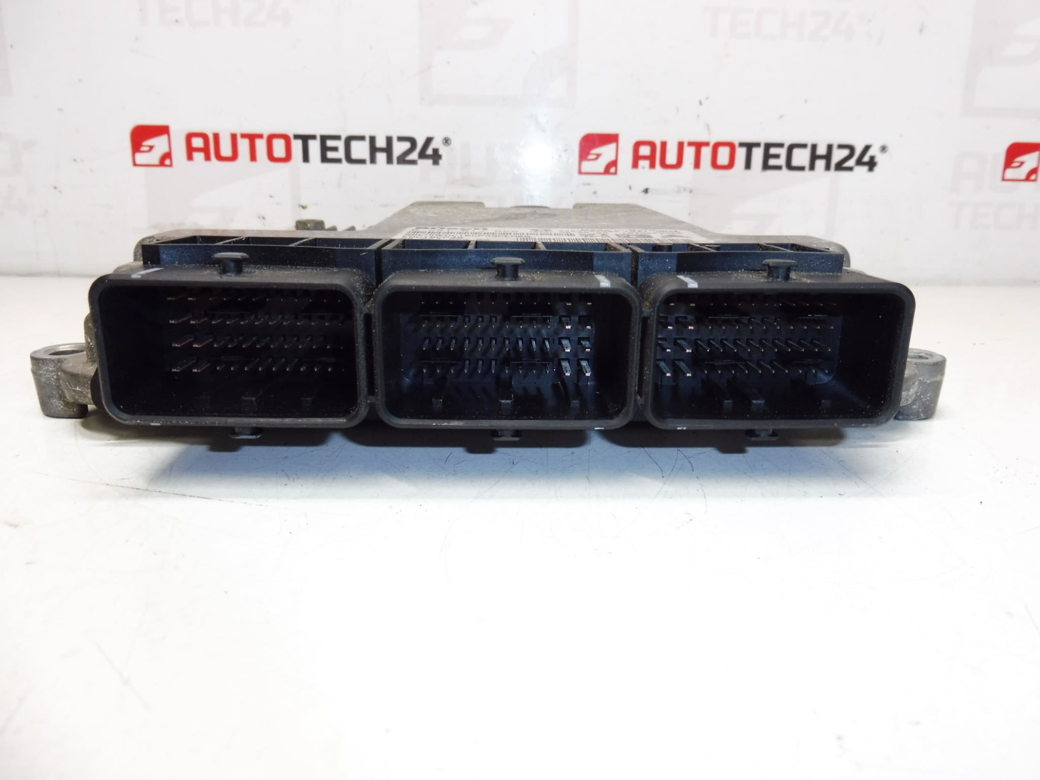 Bosch EDC16CP39 9665465280 0281013666 1943F2 - Imagen 2