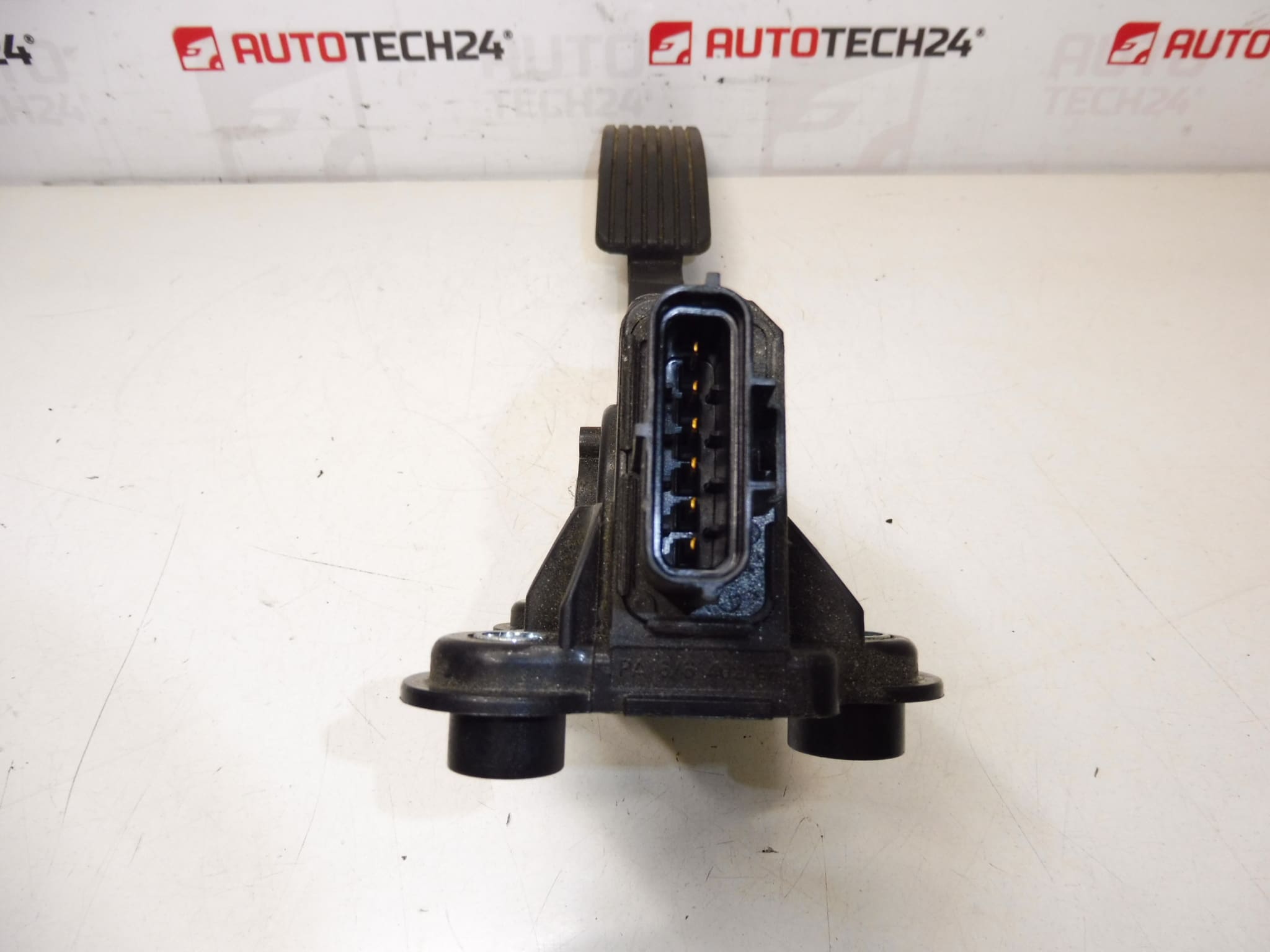 Repuesto usado para Citroën C-Crosser y Peugeot 4007 - 1600A102, 1601CL - Imagen 2