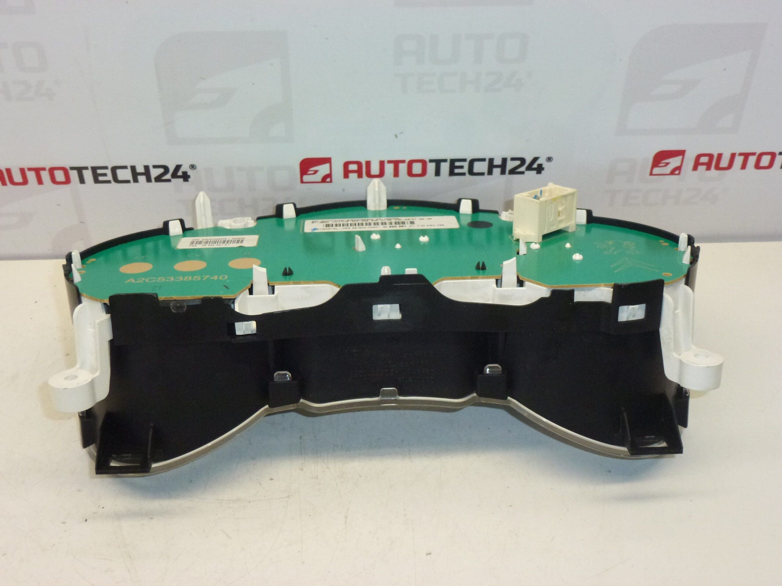 Cuentakilómetros Citroën C3 2009-2016 96665881XT 6103GG - Imagen 2