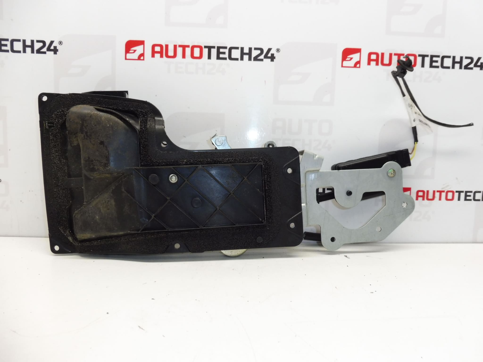 Mando de puerta corredera trasera derecha para Citroën C8 / Peugeot 807 913793 (usado) - Imagen 2