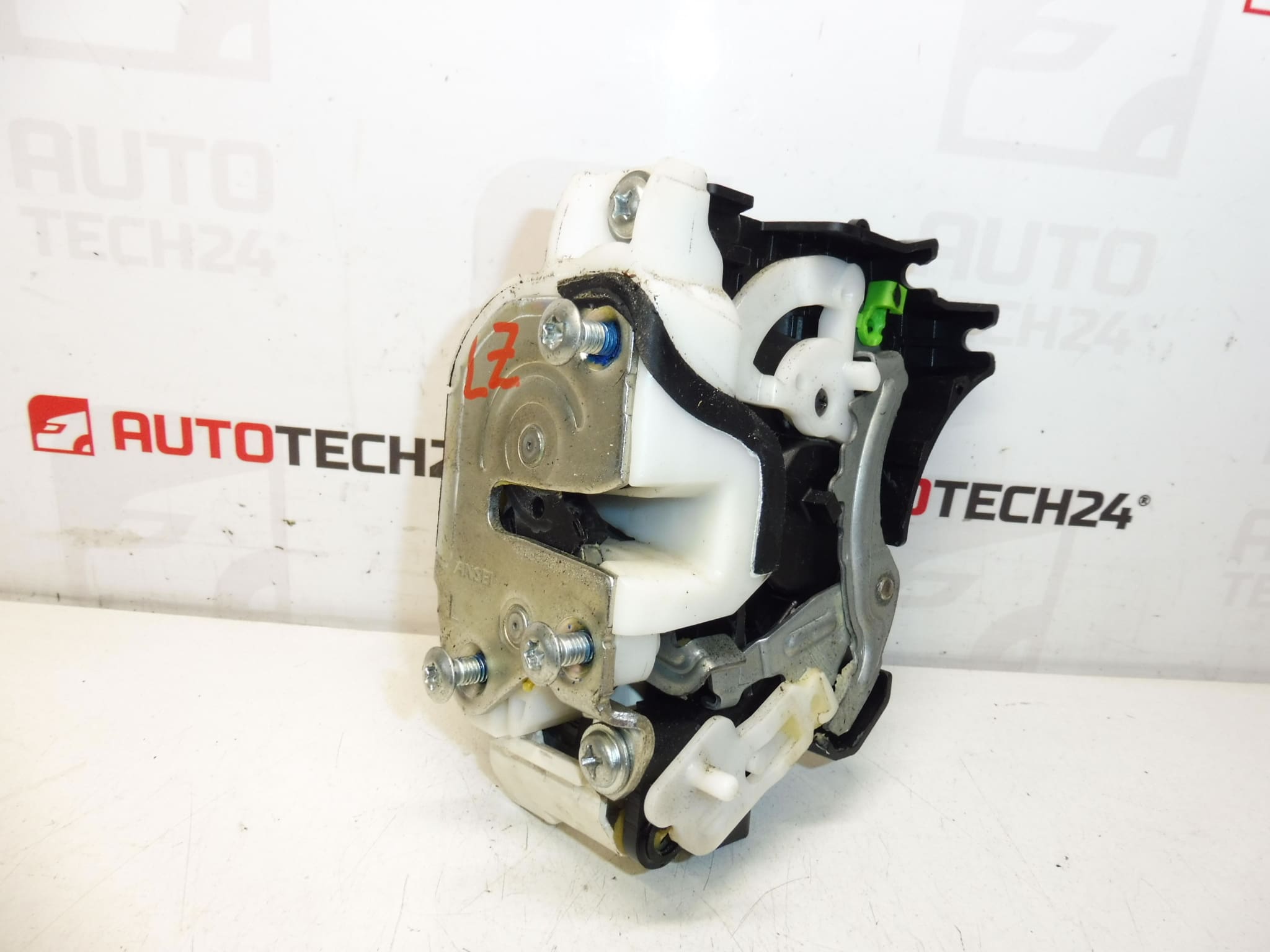 Puerta trasera izquierda Citroën C-Crosser Peugeot 4007 9137N0 - Imagen 2