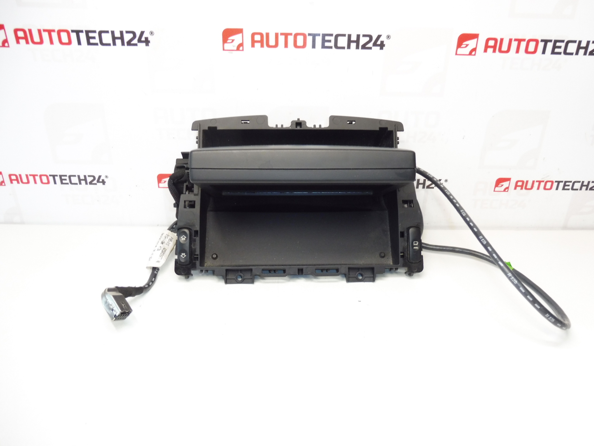 Pantalla radio ordenador Peugeot 3008 5008 96735367ZD 6593E4