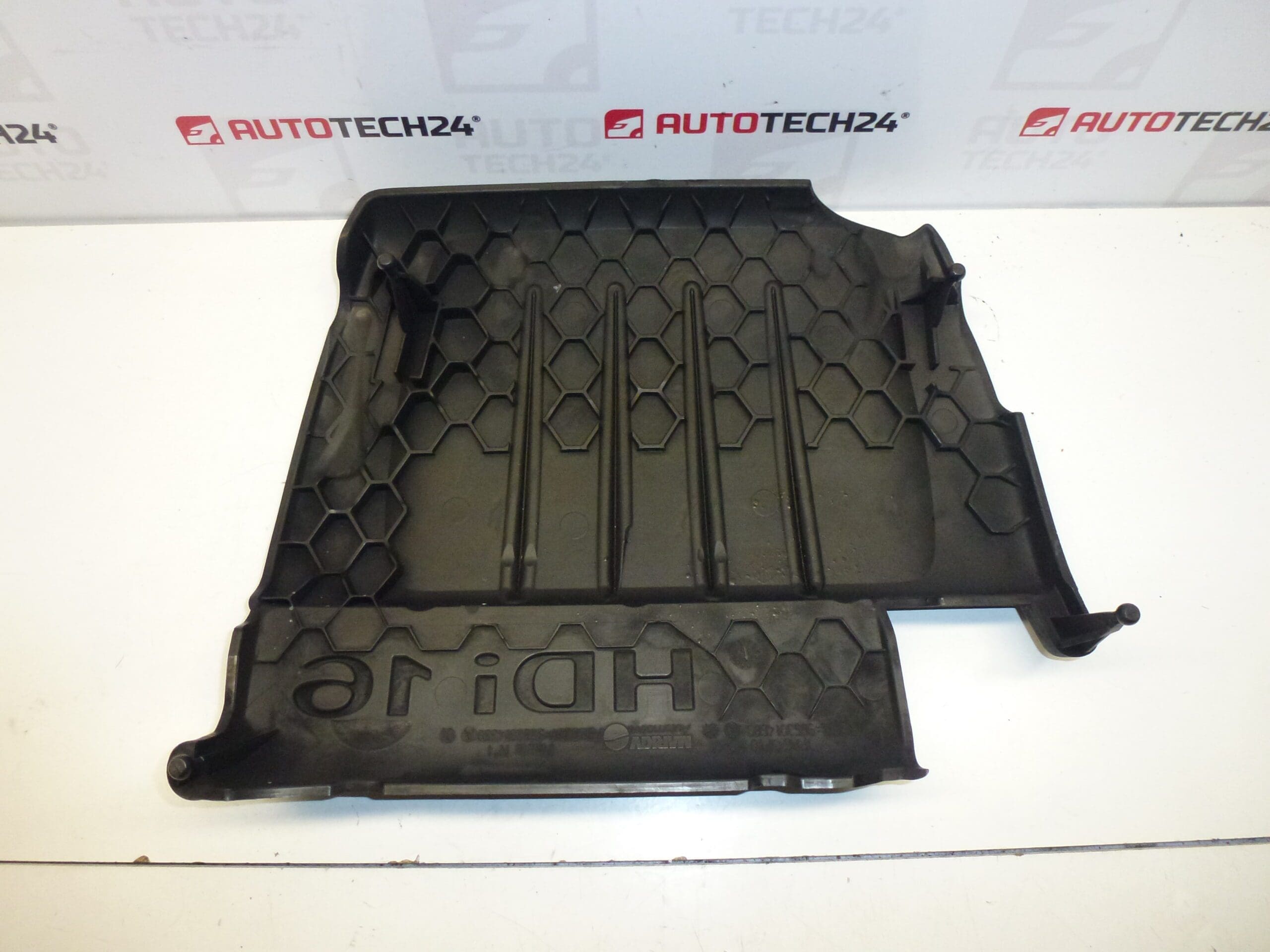 Tapa motor 1.6 HDI Citroën 9659999980 0137E5 - Imagen 2