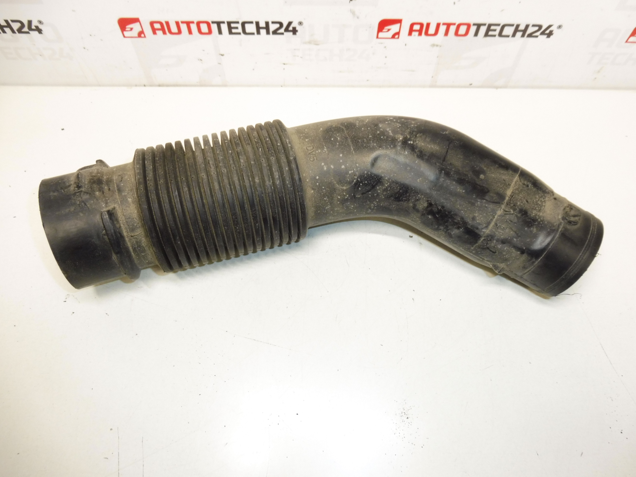 Toma de aire 1.5 HDI Citroën Peugeot 9810920980