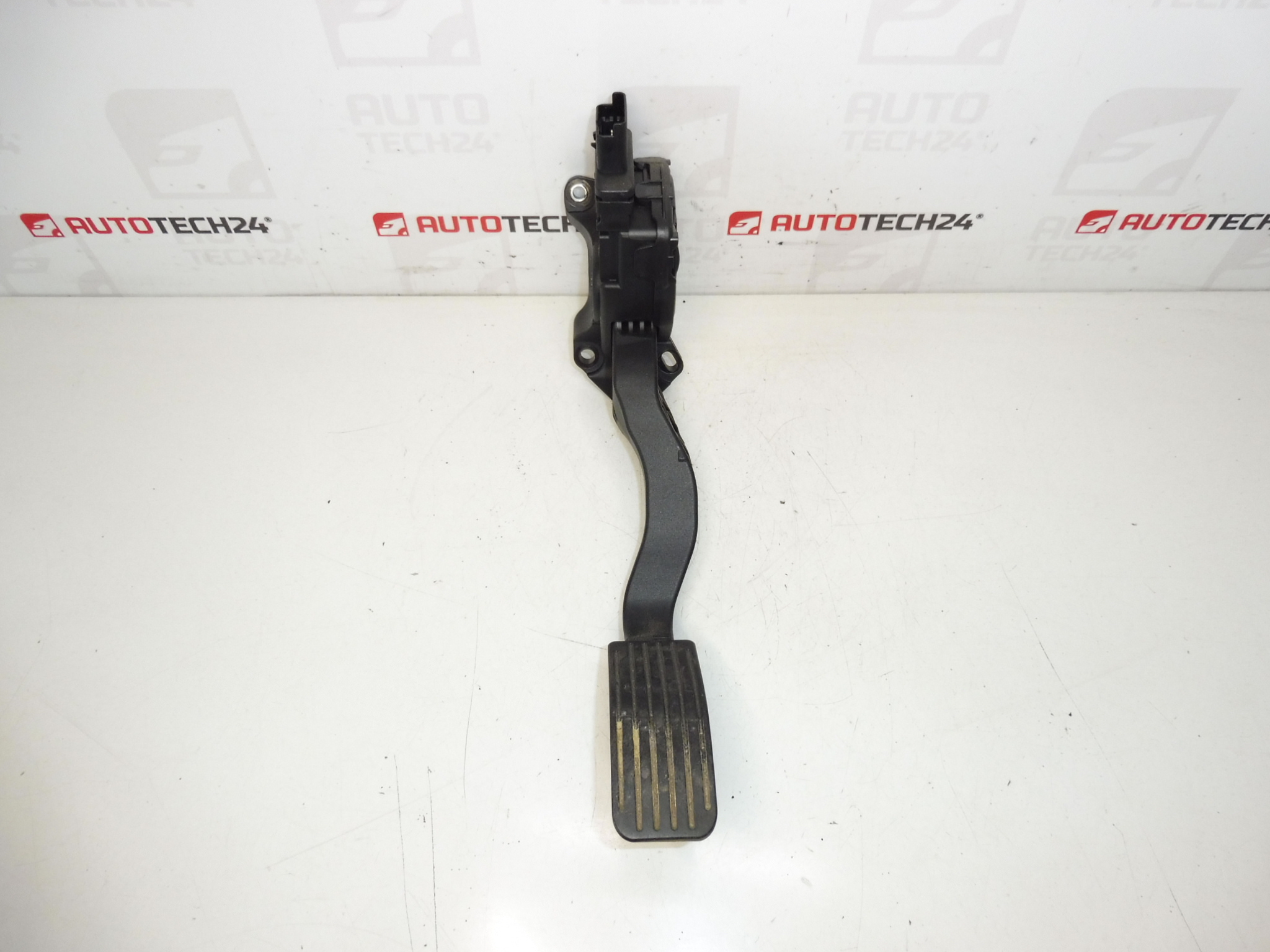Hella Citroën Peugeot 96818444480 1601Z7 Pedal de gasolina