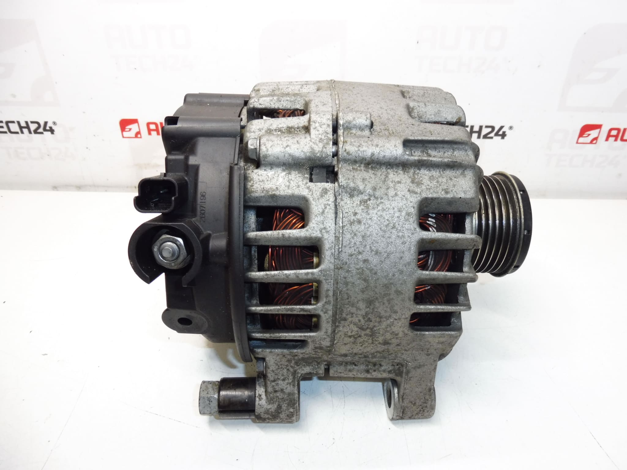 Alternador Valeo CL15 64000 km Citroën Peugeot 1.6 e-HDI 9678048880 5705KV - Imagen 2