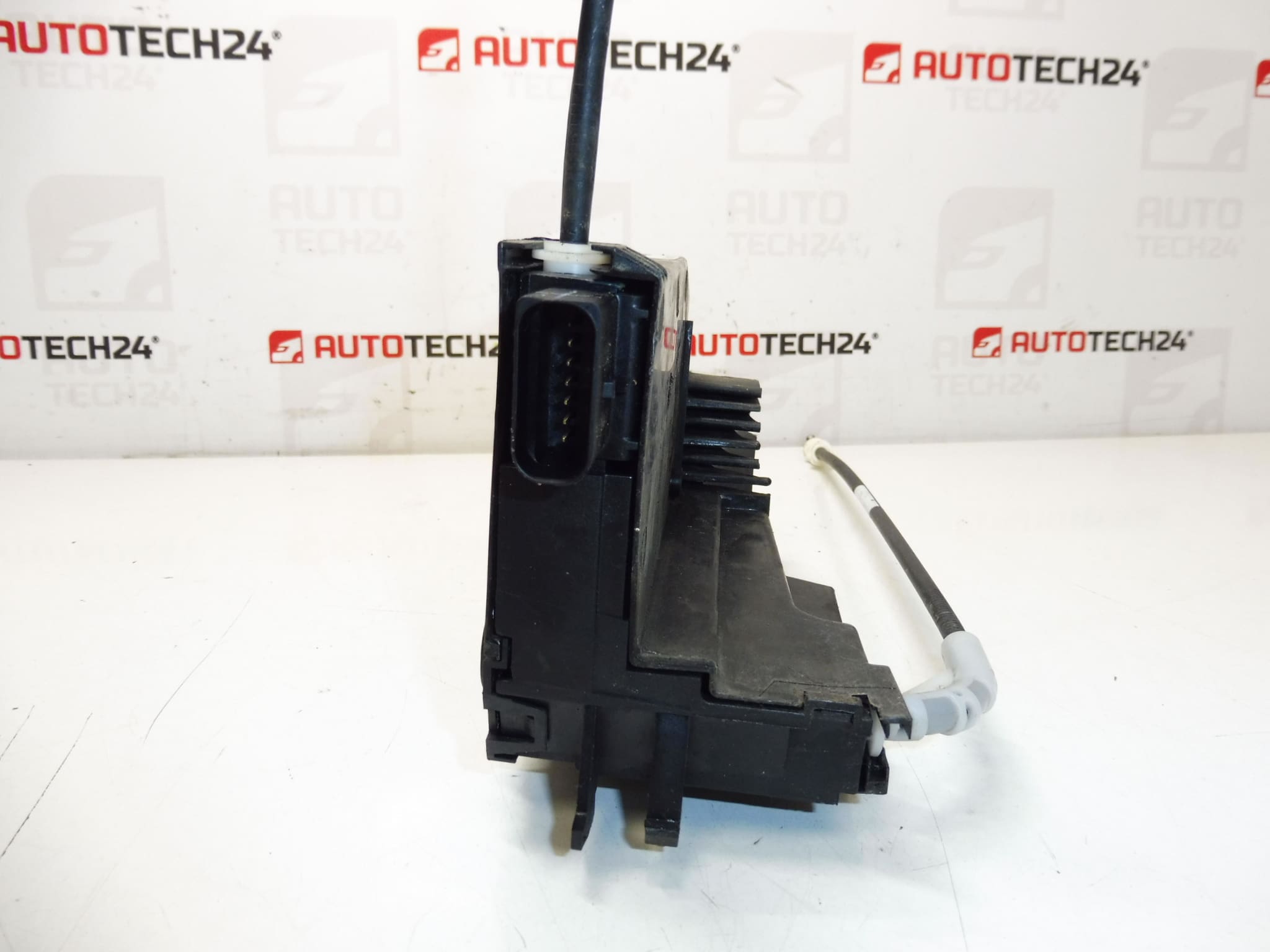 Cerradura puerta conductor delantera izquierda Peugeot 308 T9 9810309480 - Imagen 2