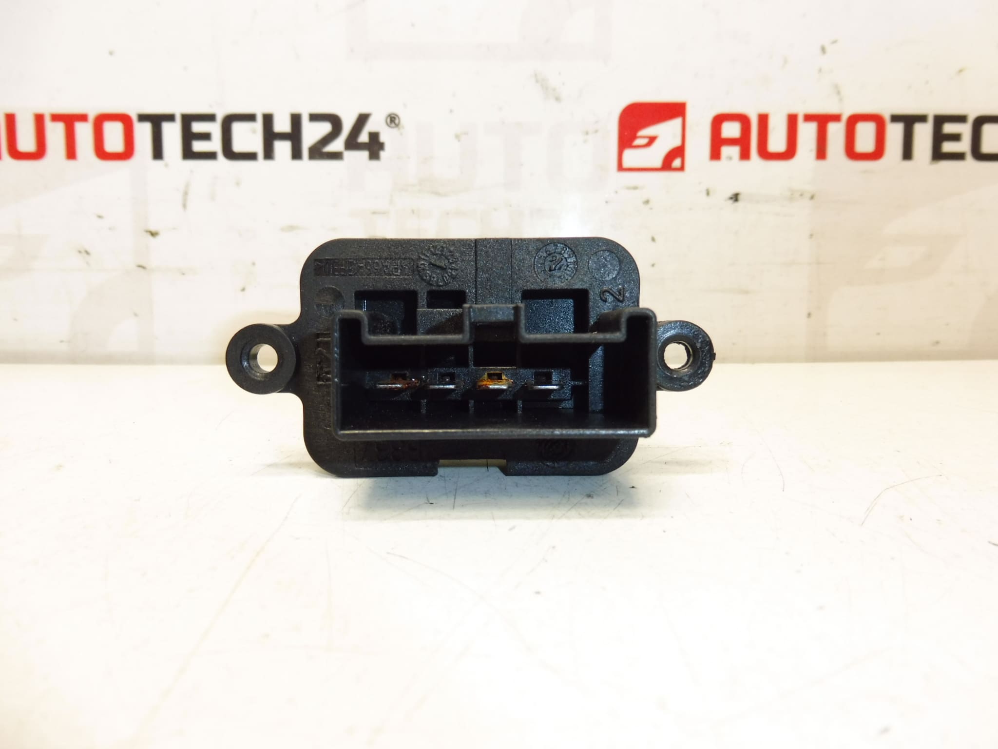 Regulador de velocidad del ventilador Citroën Peugeot 1609171080 - Imagen 2