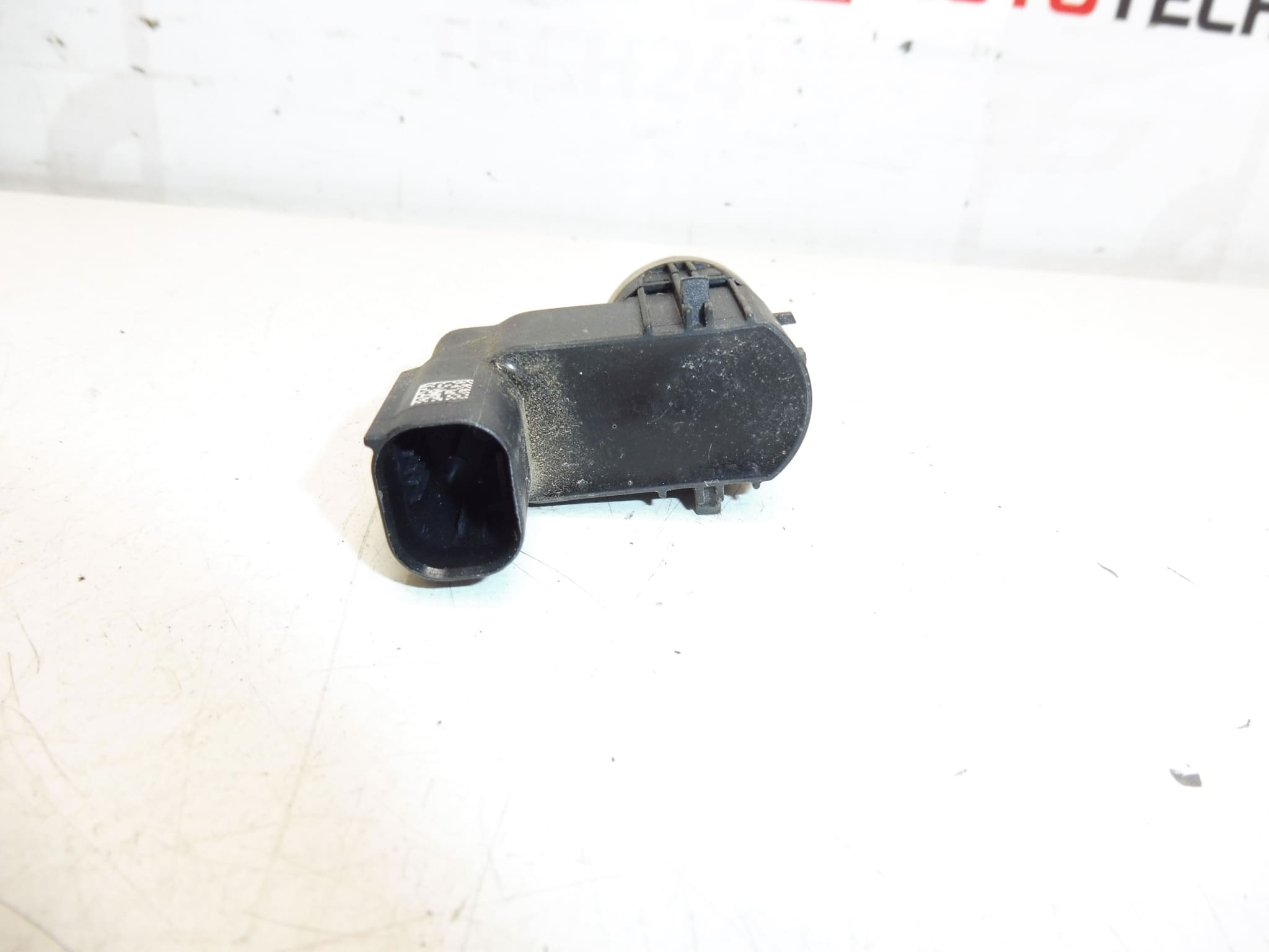 Sensor de aparcamiento negro Citroën Peugeot 9664027977 9677782980 6590 JE - Imagen 2