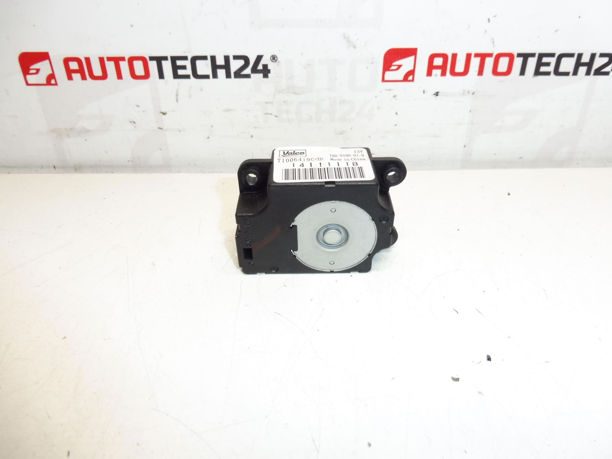 Servomotor Valeo Citroën Peugeot T1006419G 1411111B