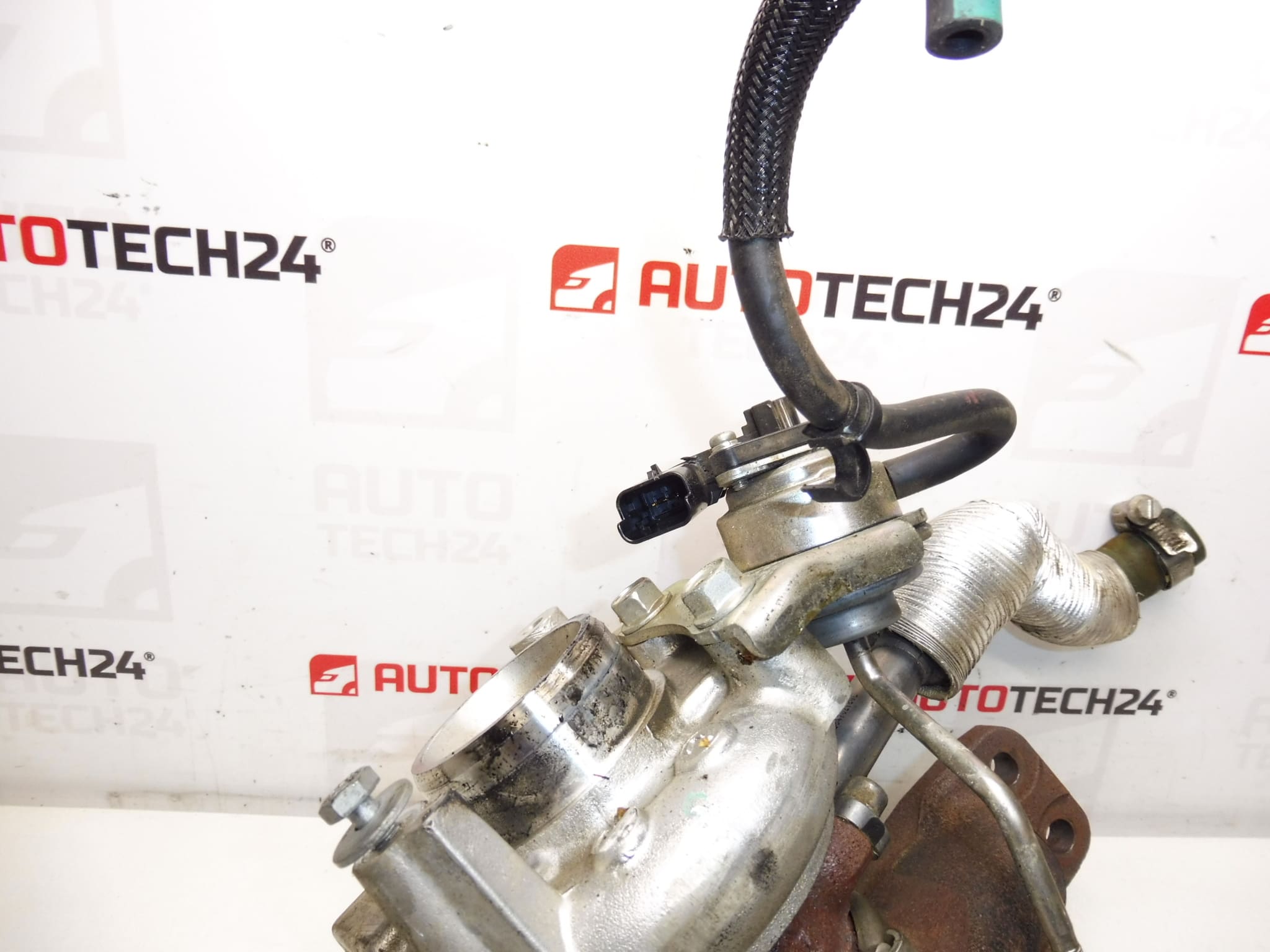 Turbo Citroën Peugeot 1.6 HDI 68KW 63 mil km 9673283680 TD02H2-07TVT-21 - Imagen 2