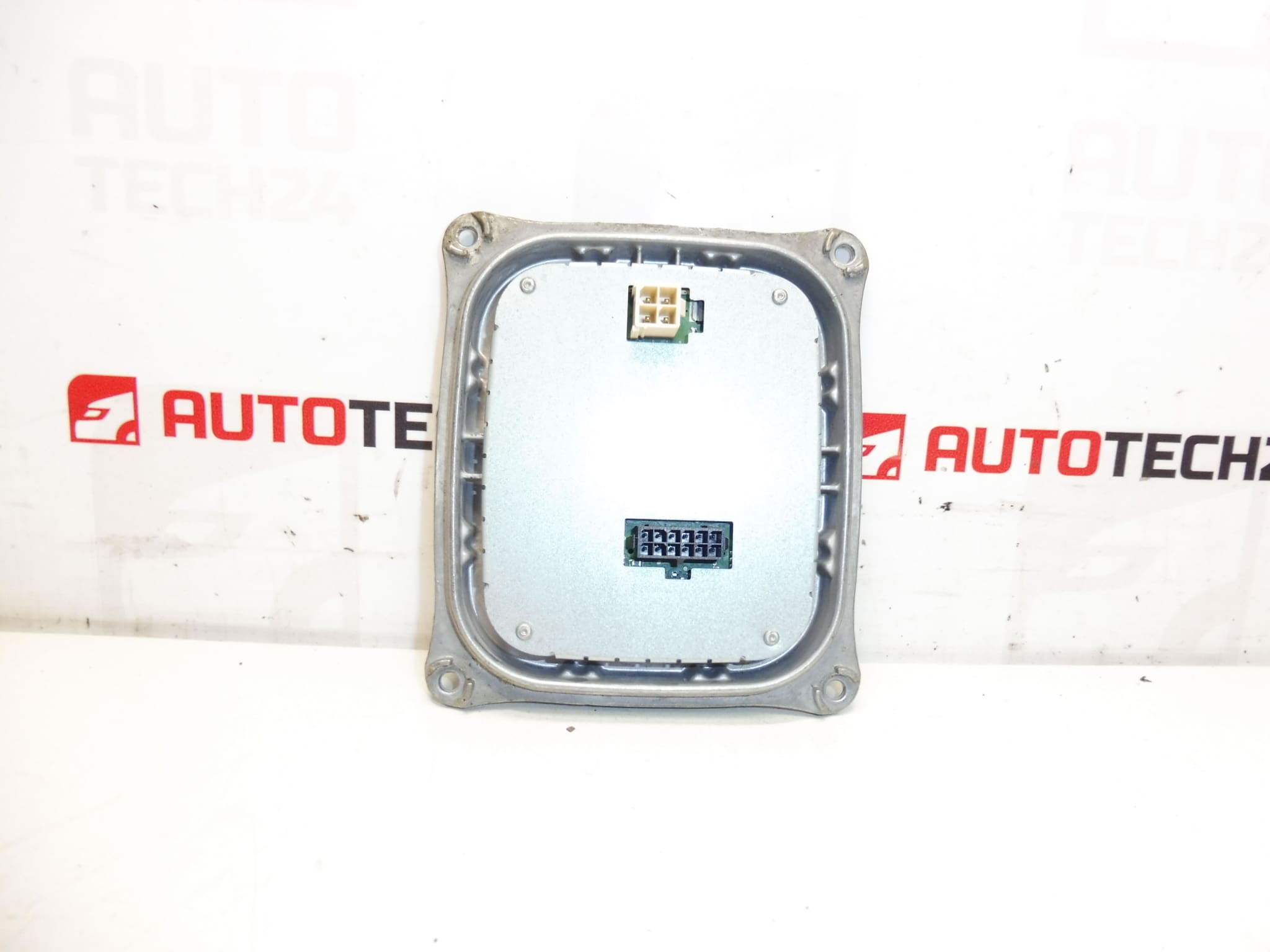 Unidad de faro LED Peugeot 308 T9 1610426880 130732940400 - Imagen 2