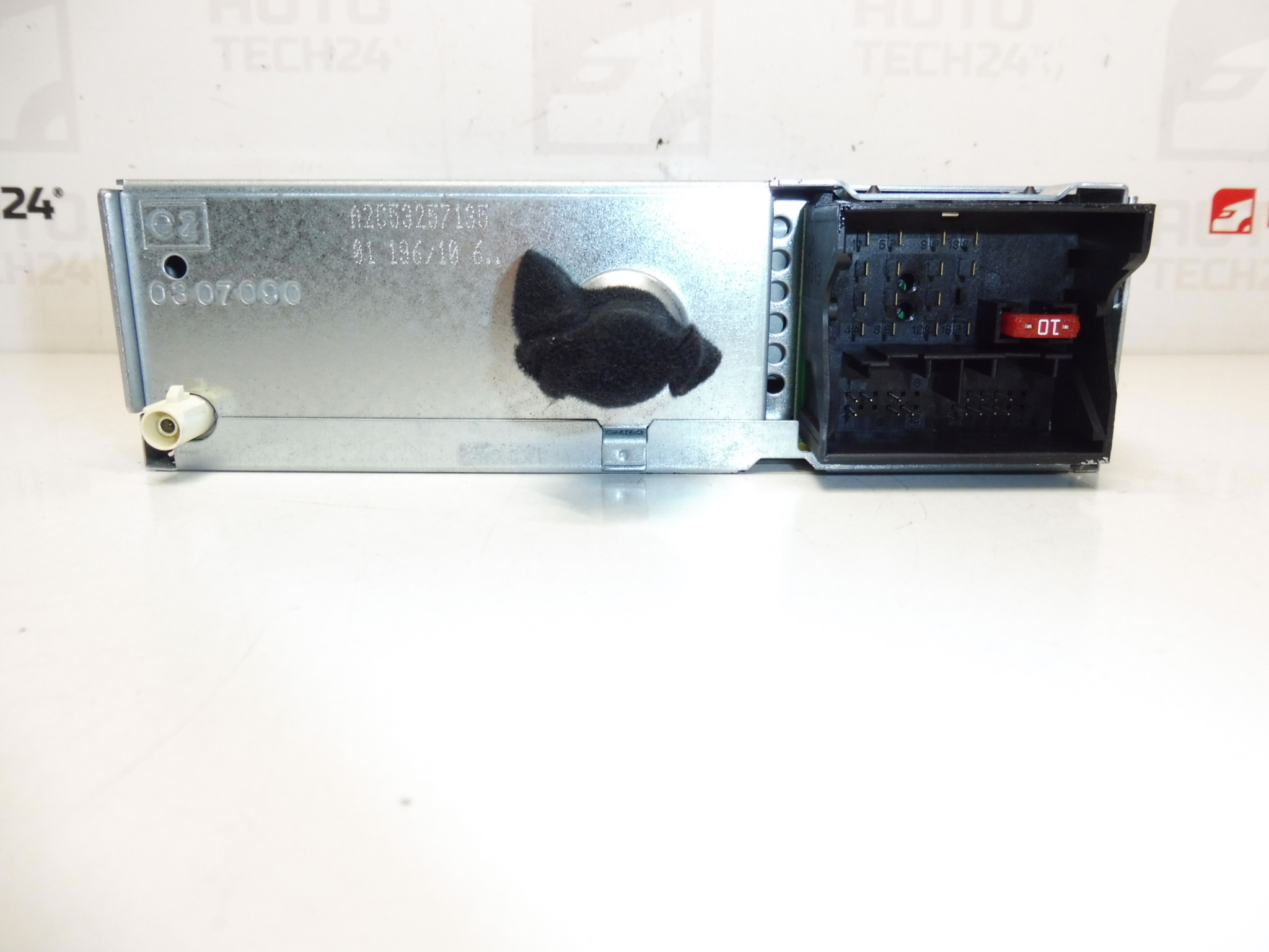 Radio coche CD Continental RD4N1M-03 Citroën Peugeot 96662669XT