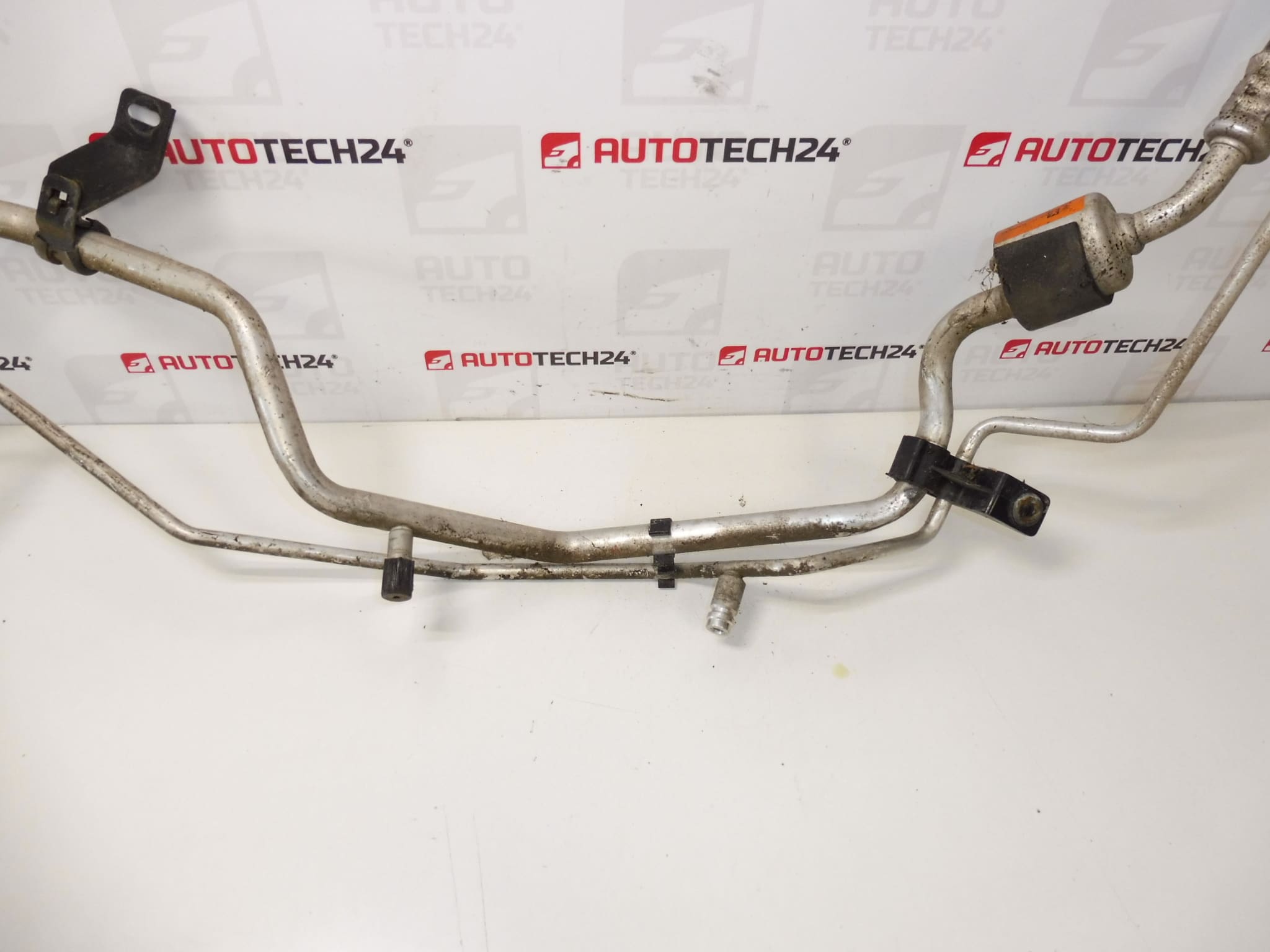 Tubo climatico Peugeot 207 9655448980 9800886980 647705 - Imagen 2
