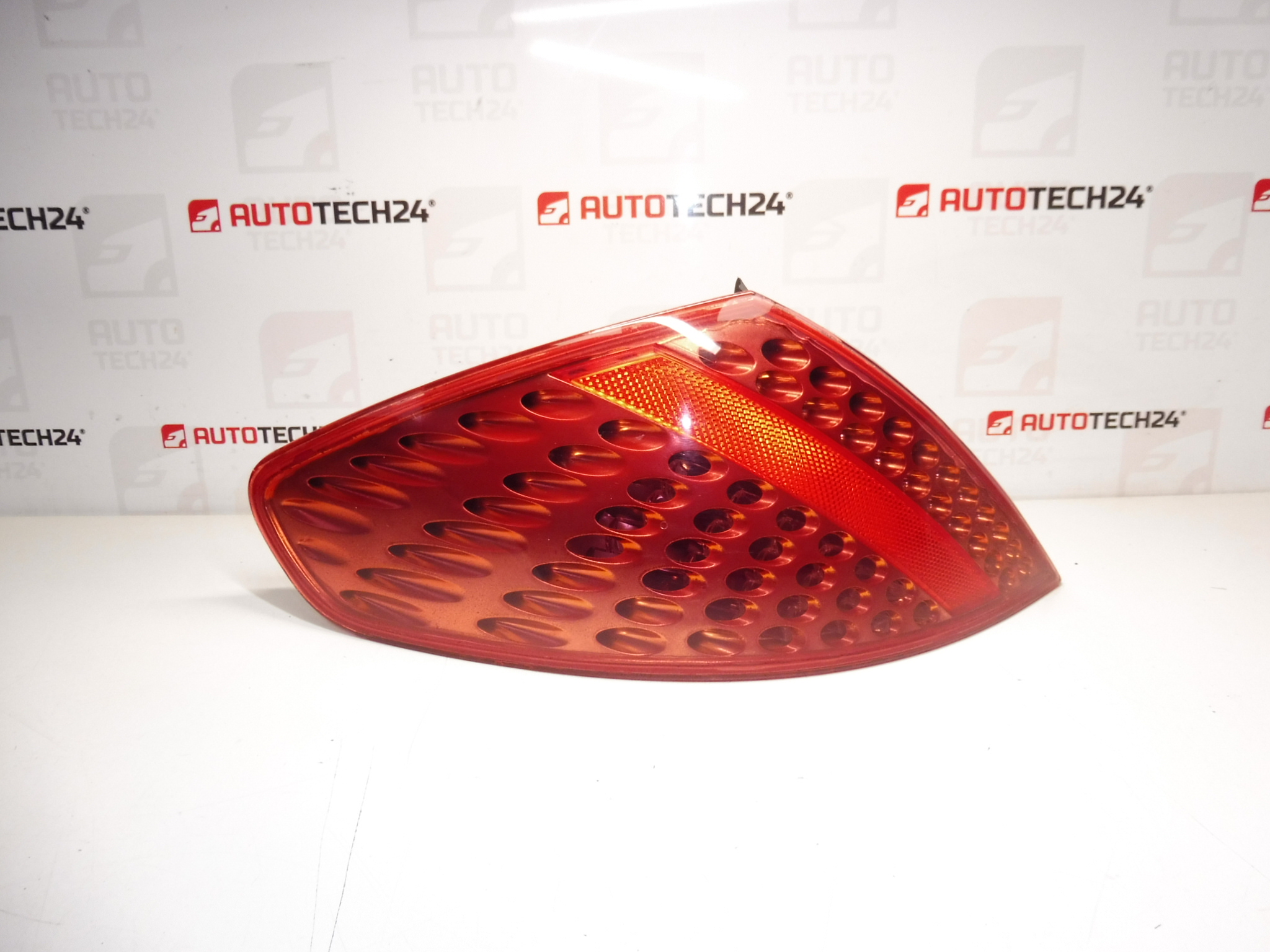 Piloto trasero izquierdo Peugeot 307 CC 714025600761 6350S3 6350X4