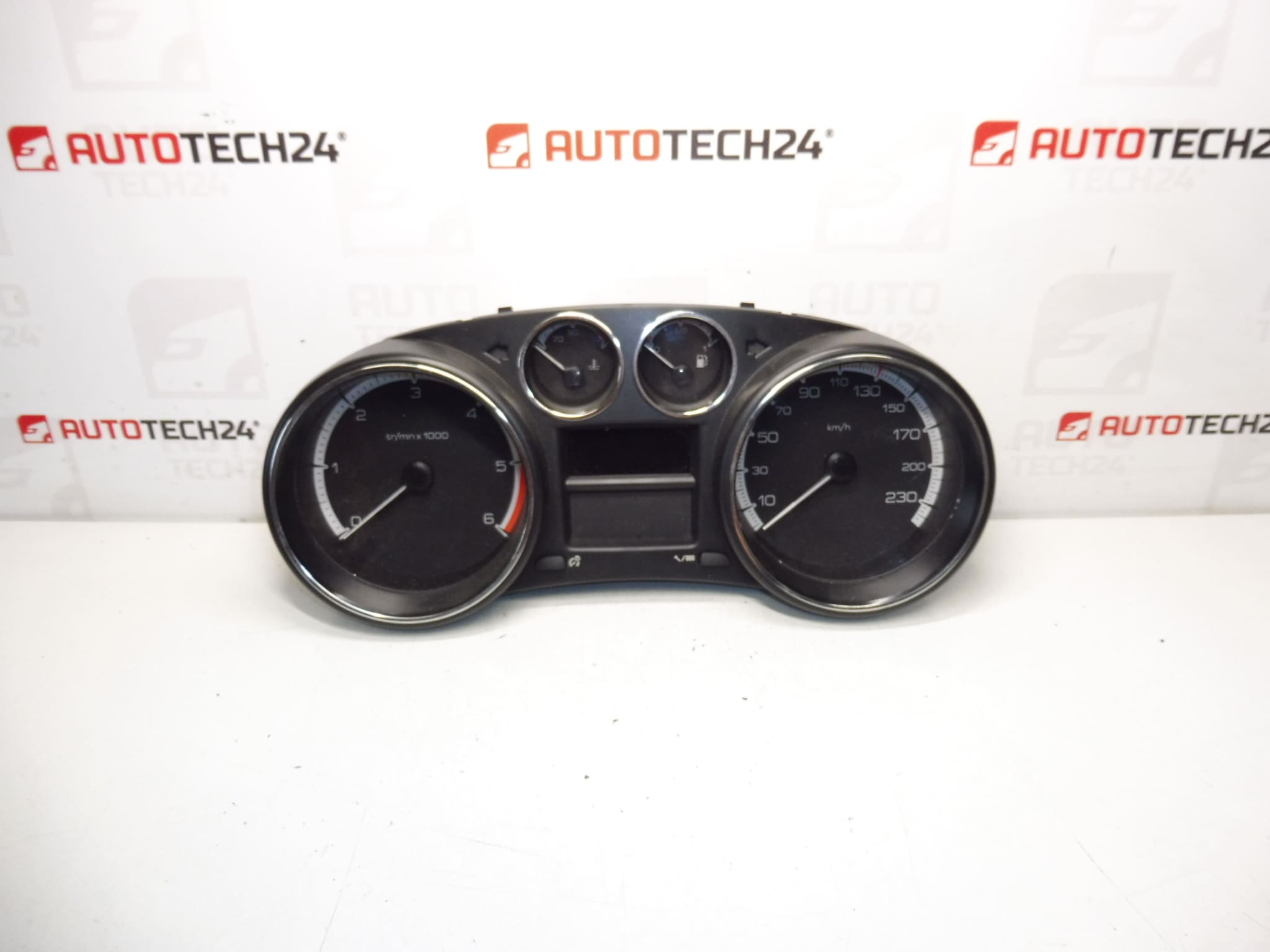 Velocímetro Peugeot 308 71600 km 9666649080 9806132480