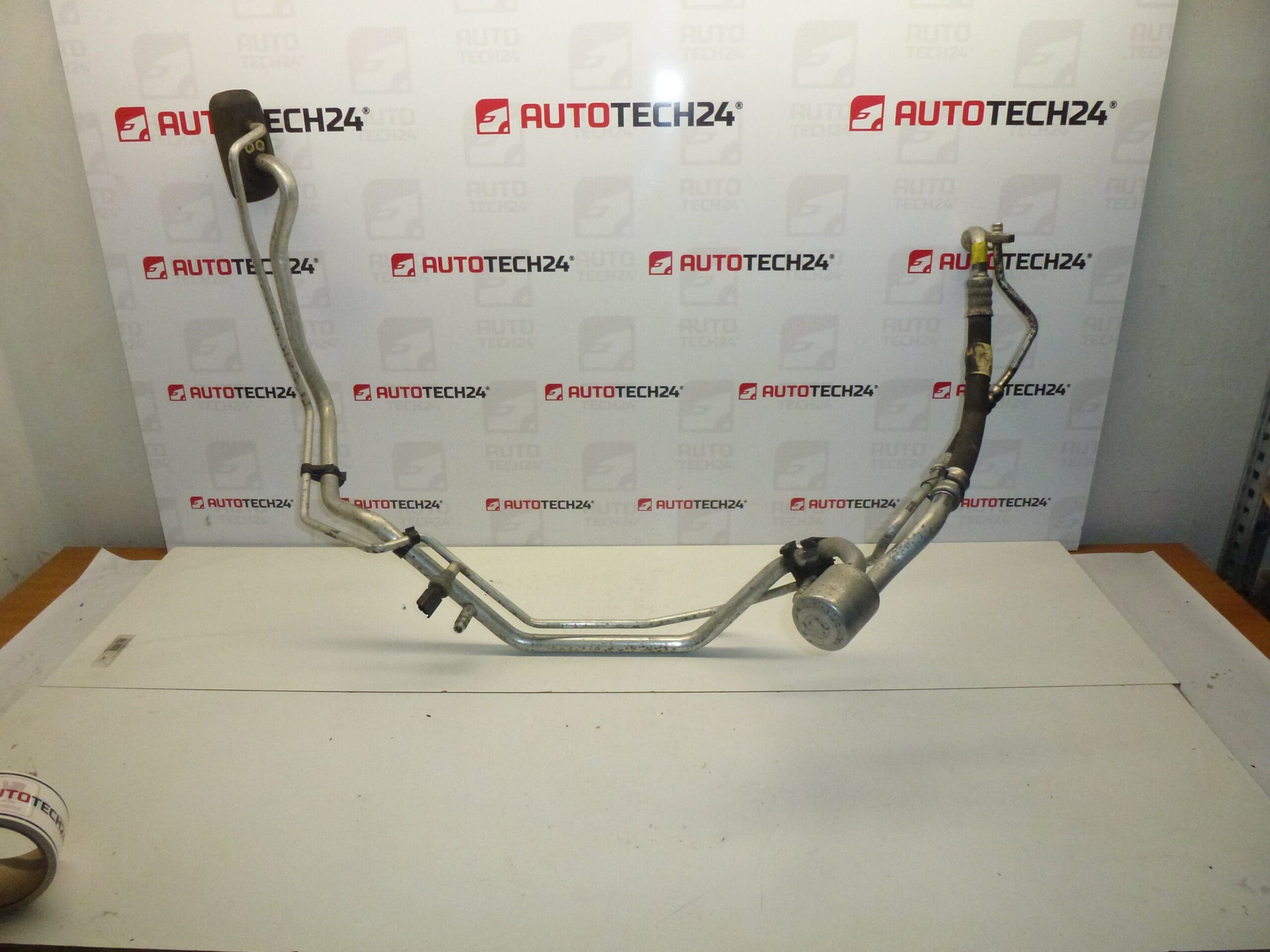 Tubo de Aire Acondicionado Citroën C4 Peugeot 307 9650628180 6460QL