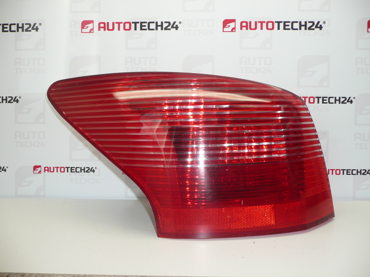 Luz Trasera Izquierda Peugeot 407 SW 9641948780 6350T3