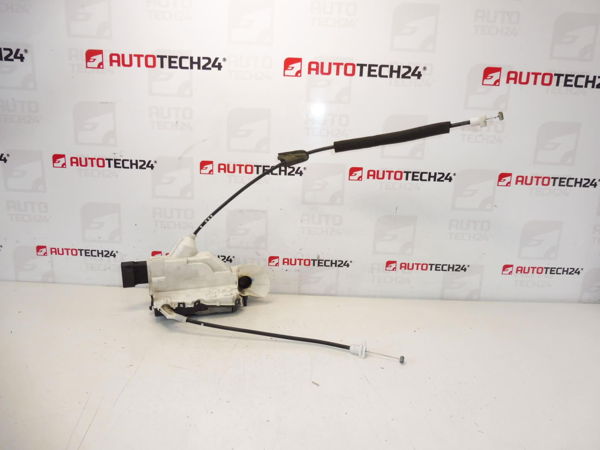 Cerradura puerta conductor Citroën C3 II A51 9800624480