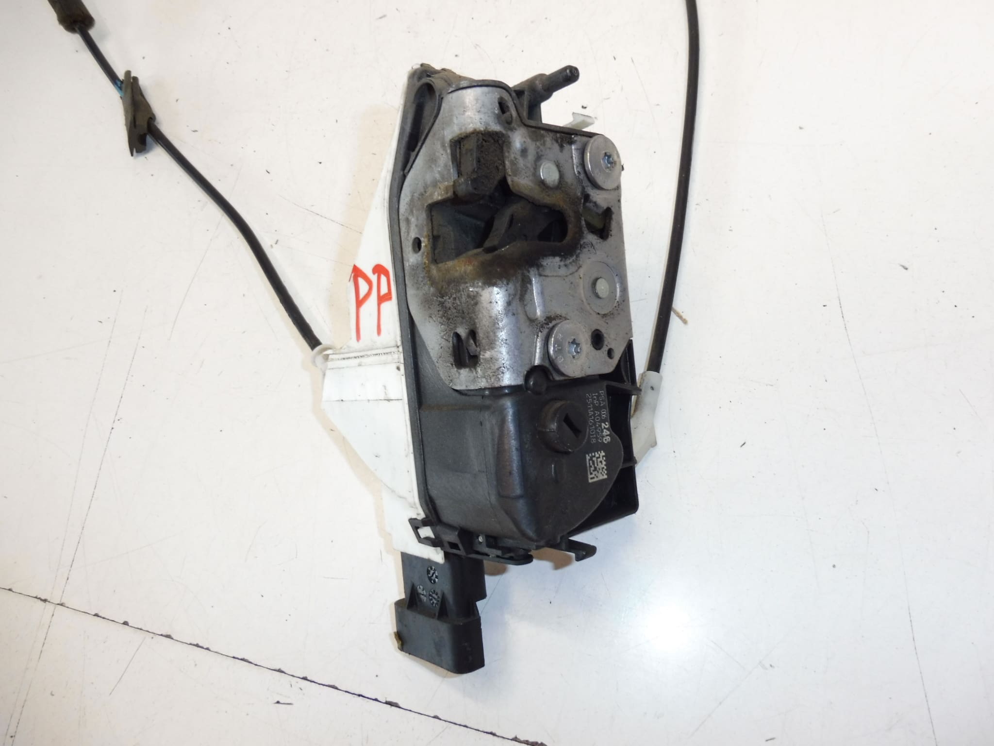 Cerradura puerta pasajero Citroën C3 II A51 9800624680 - Imagen 2
