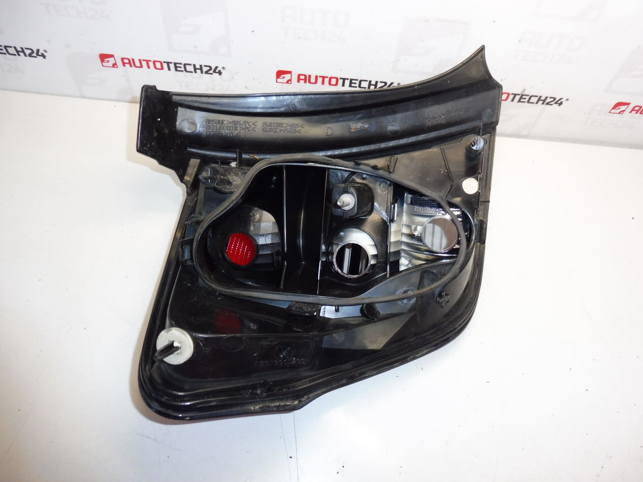 Faro trasero derecho guardabarros Citroën C3 II 9673805380 6351KQ (Copia) - Imagen 2