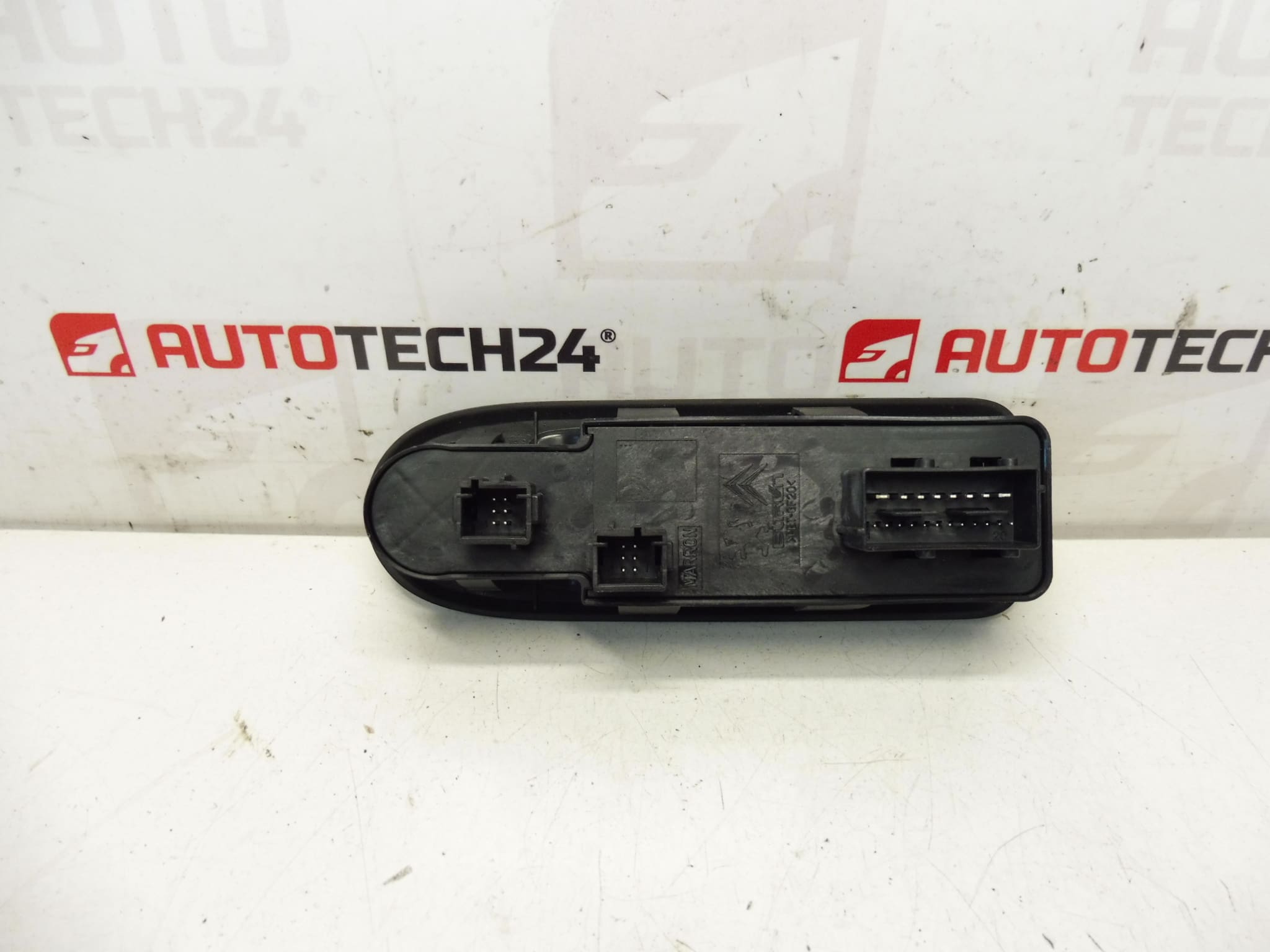 Mando elevalunas y espejos Citroën C3 II 96652236XT 6490AZ - Imagen 2