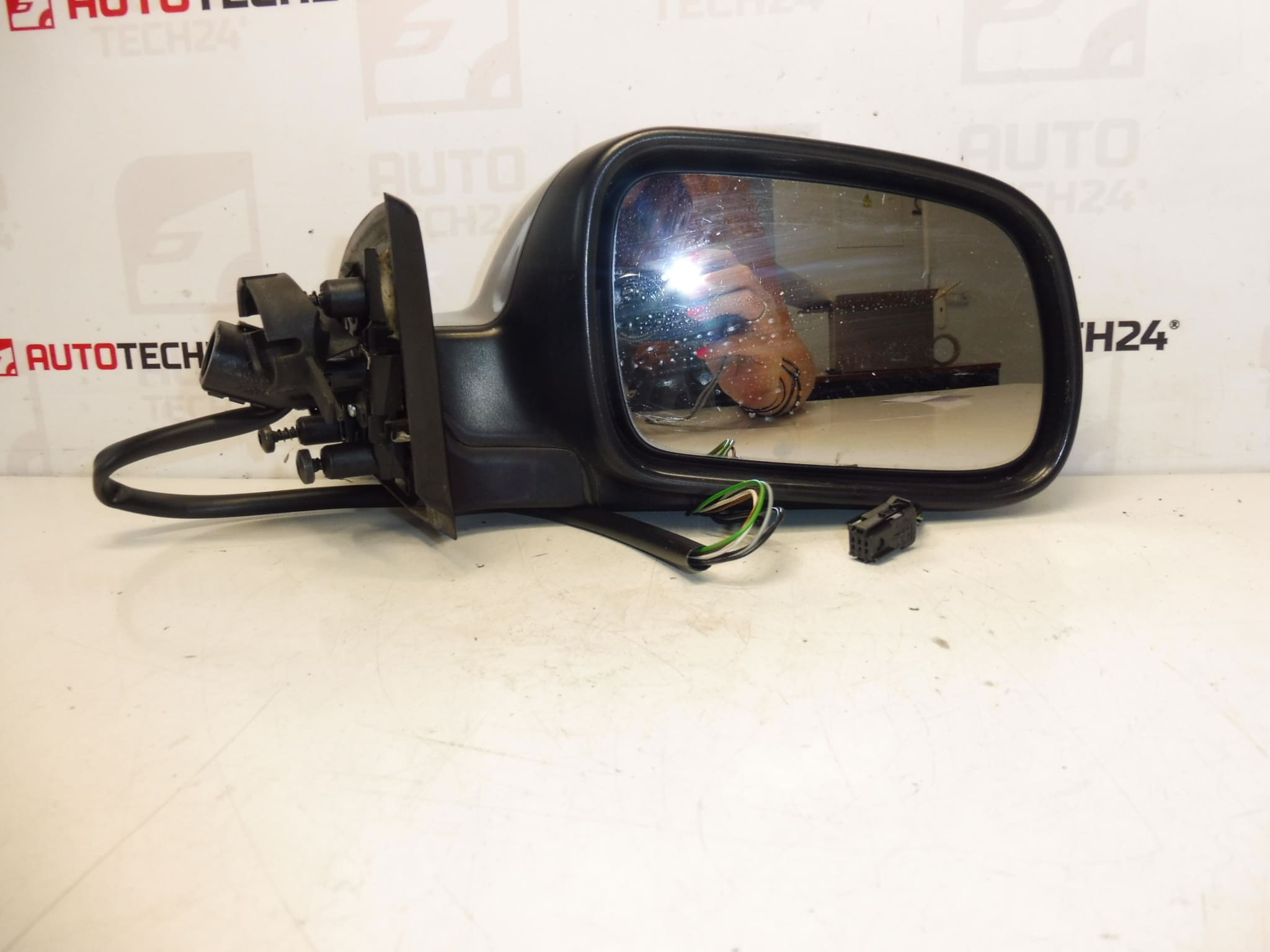 Retrovisor derecho Peugeot 307 EZAC 8149AX - Imagen 2