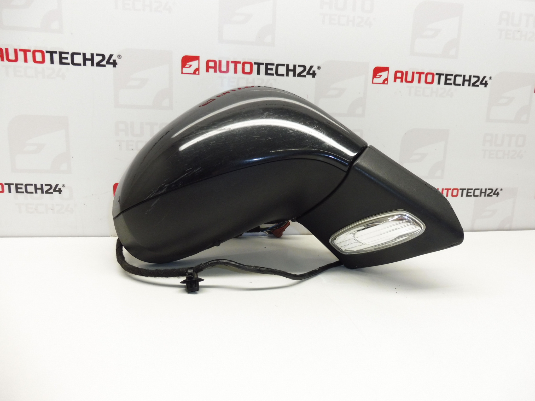 Espejo Retrovisor Derecho Peugeot 207 EXLD 96806501XT 8149ZH
