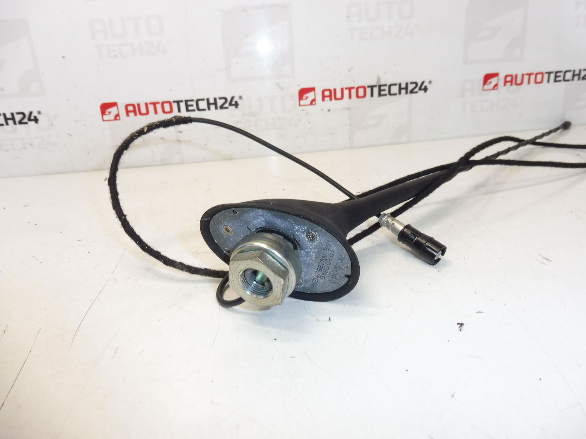 Antena Peugeot 207 9674768780 6587H9 6587J0 - Imagen 2