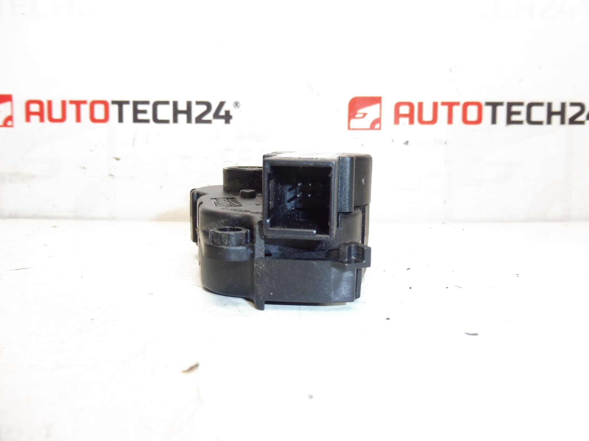 Servomotor Valeo Citroën Peugeot T1009914P A 6479E7