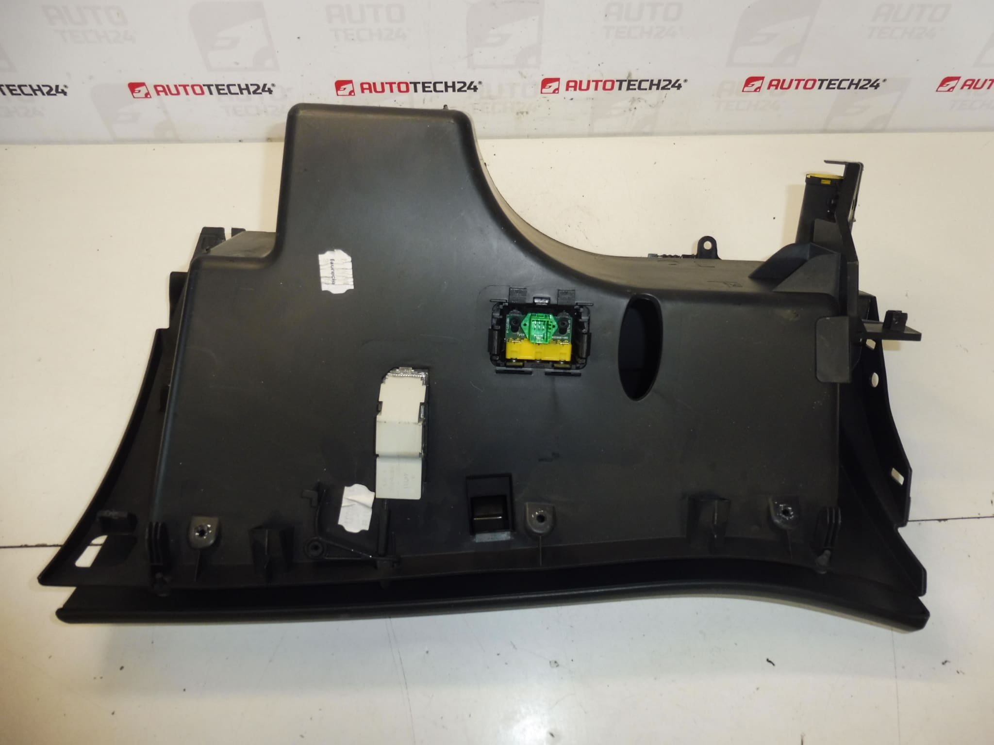 Caja portaobjetos Citroën C4 Picasso 8218FH 8218FF 8226CY - Imagen 2