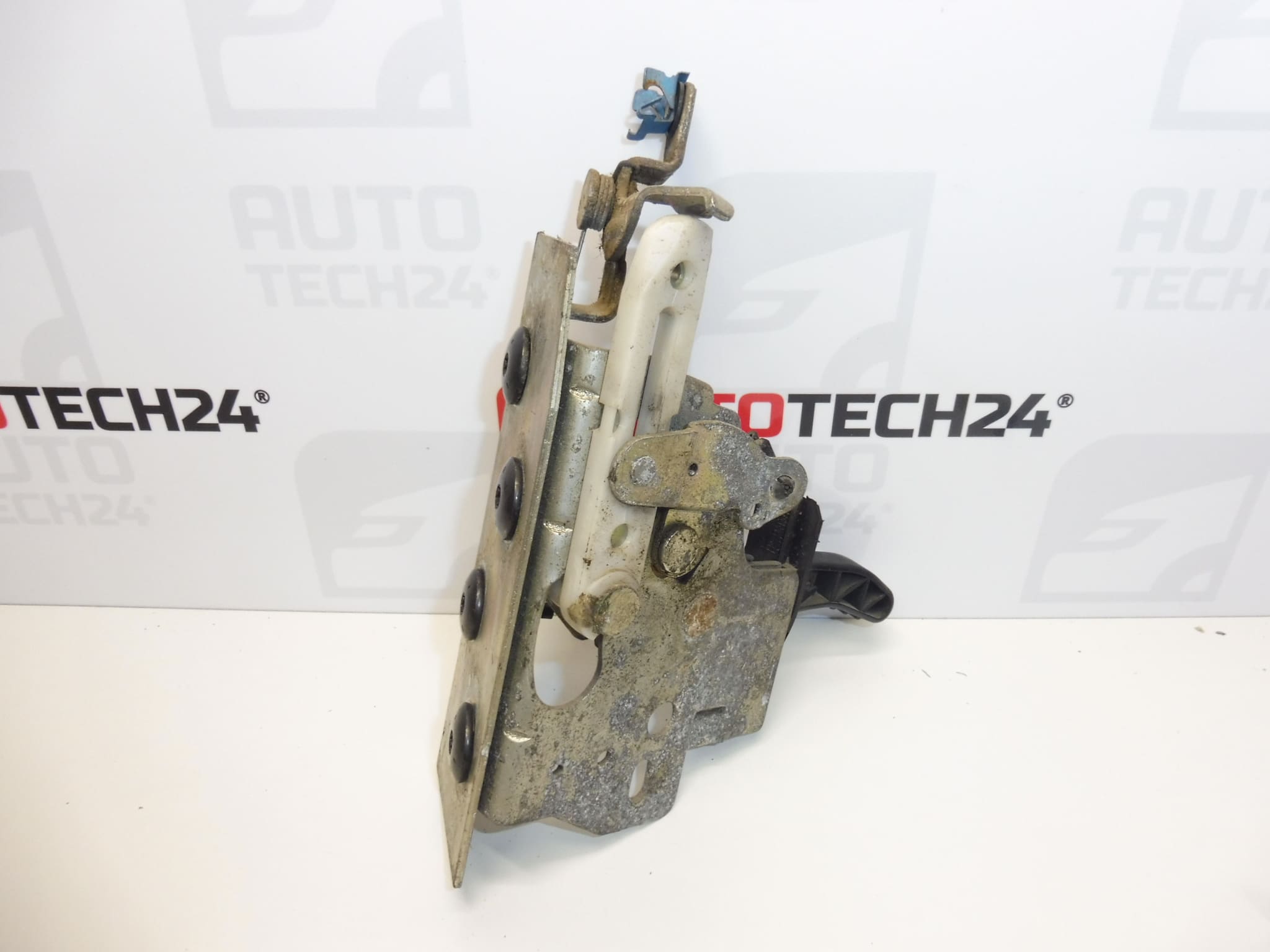 Cerradura puerta ala inferior derecha Citroën Berlingo II 8726F4 - Imagen 2
