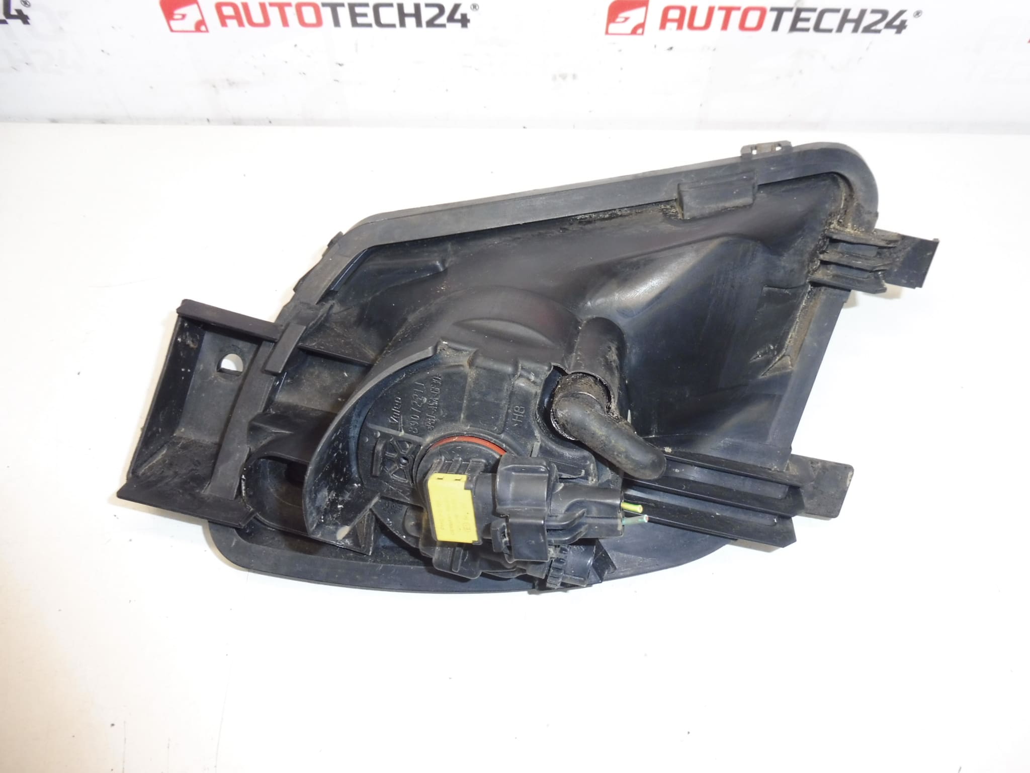 Faro antiniebla delantero izquierdo Peugeot 308 9680498680 6208F0 - Imagen 2
