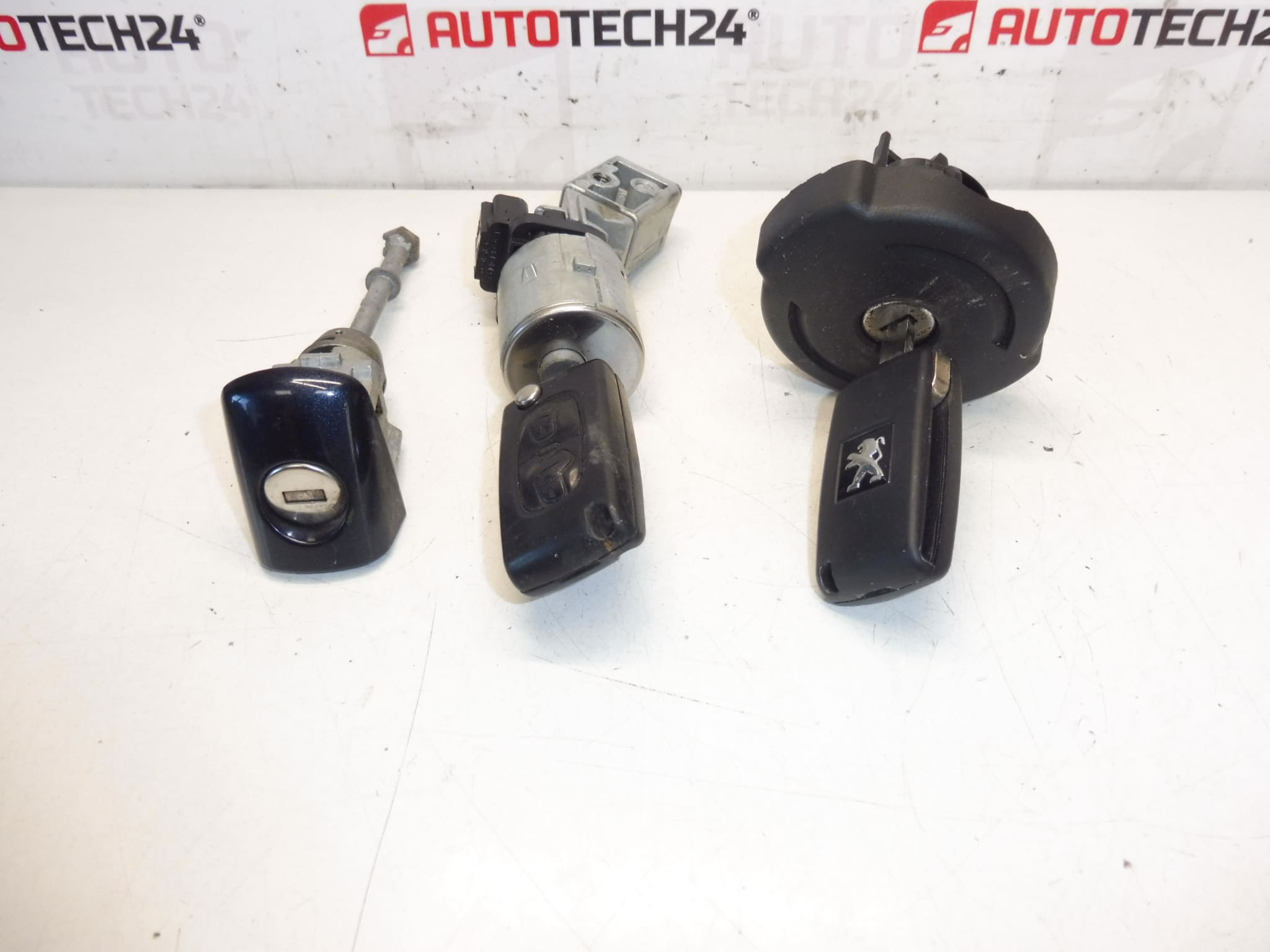 Juego cerradura 2 llaves Peugeot 3008 5008 4162SX 4162KF 4162XT