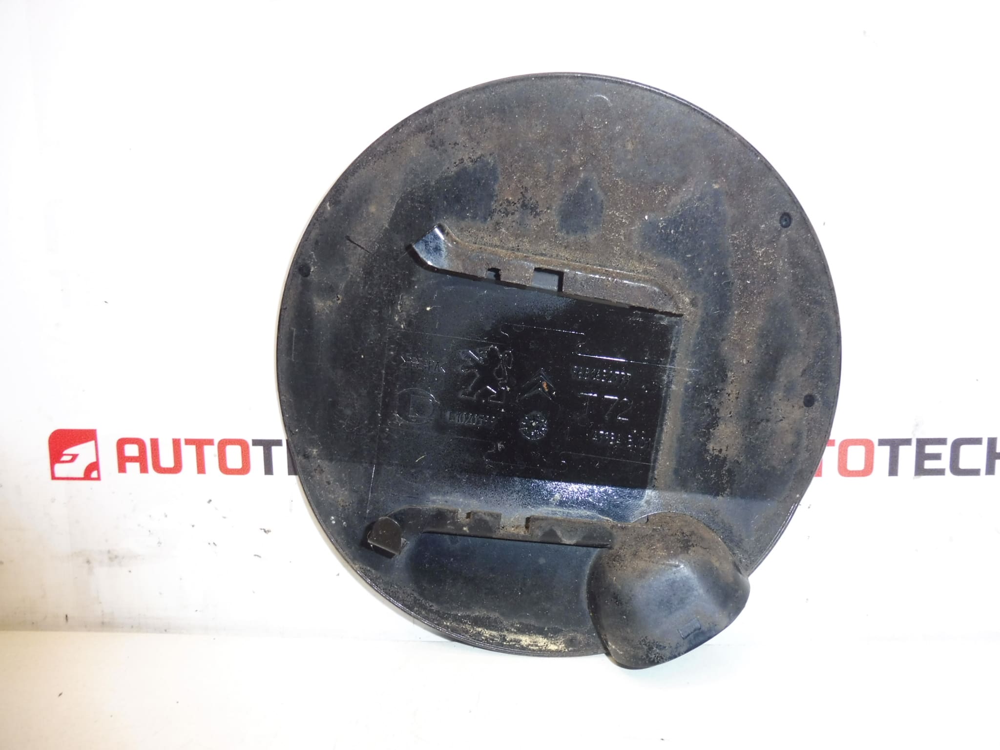 Tapa depósito KTVD Peugeot 308 9681632777 1517G5 - Imagen 2