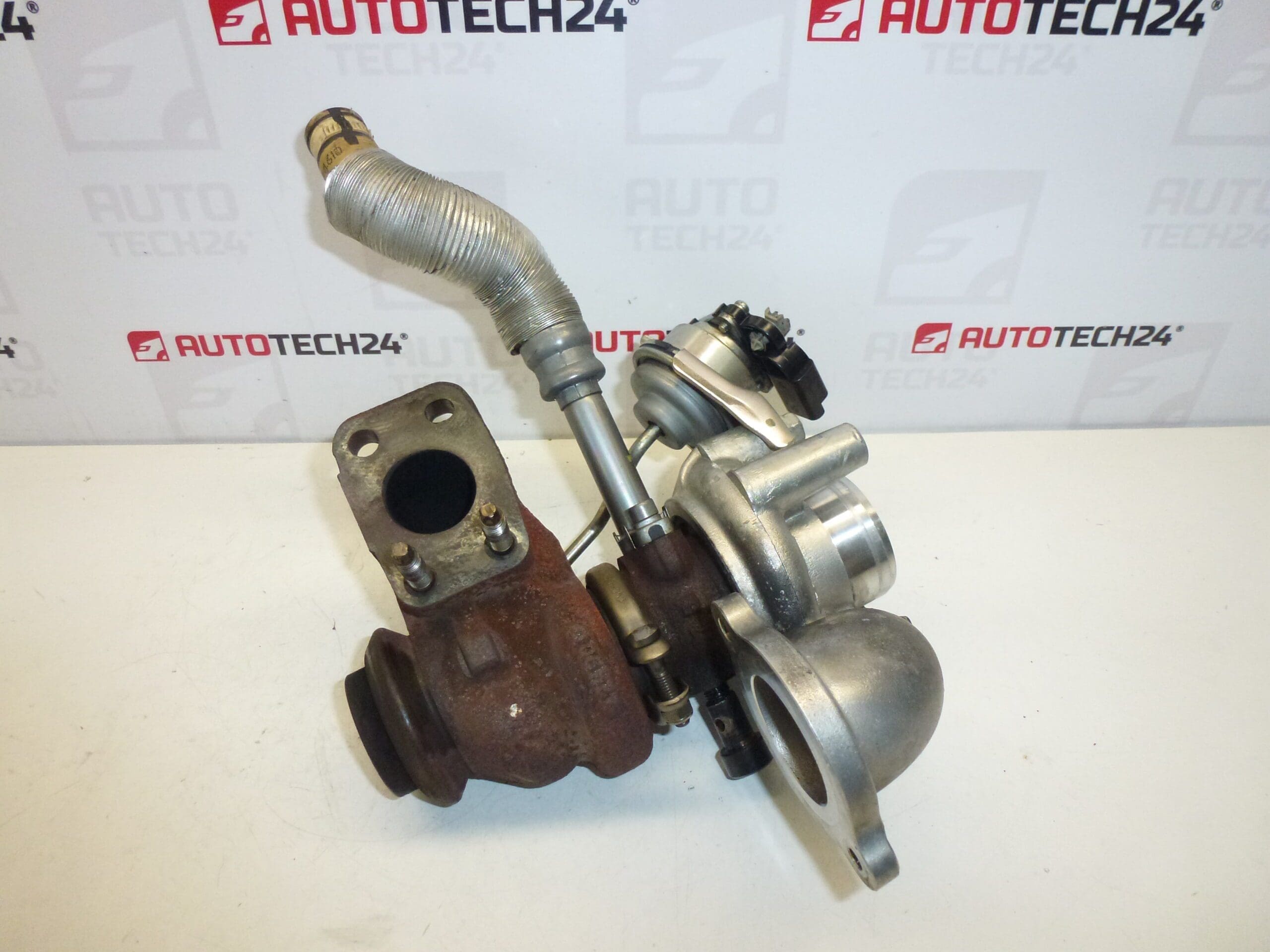 Turbo TD02H2-07-TVT-21 Citroën Peugeot FORD 1.4 1.6 HDI 9673283680 - Imagen 2