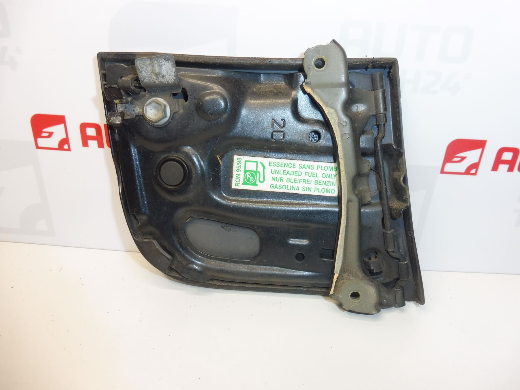 Cubierta de la tapa del depósito KTA Peugeot 107 Citroën C1 KTB 1517C5 1517C9 - Imagen 2