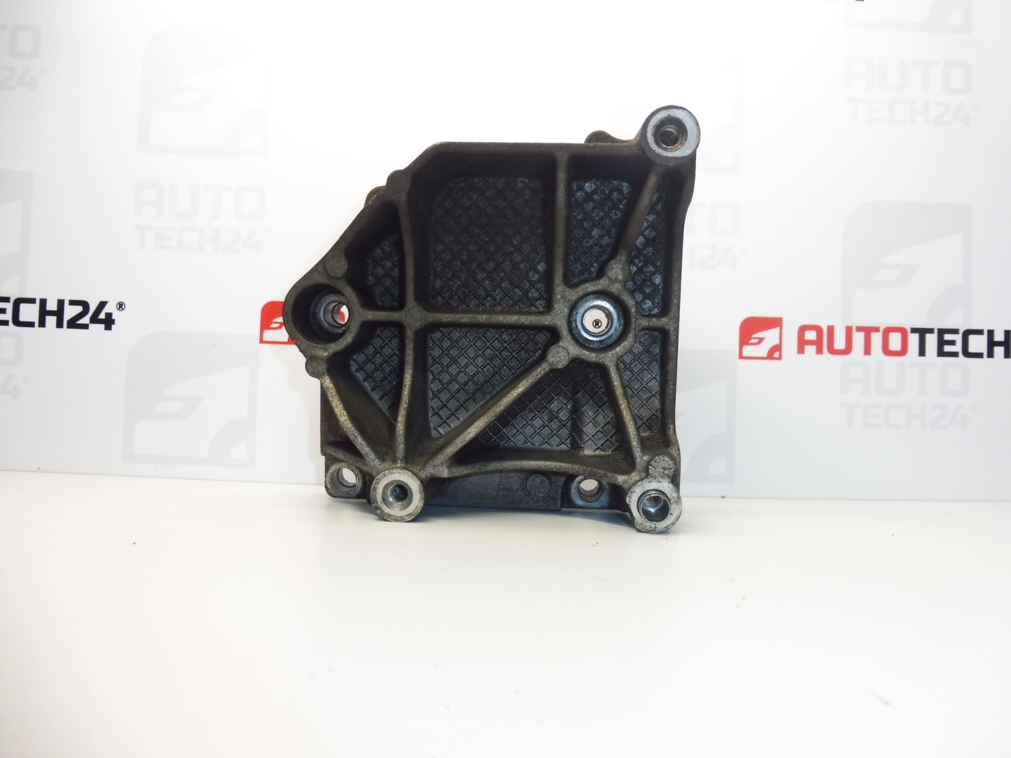Soporte del compresor de aire acondicionado Citroën Peugeot 9657137480 6453KG