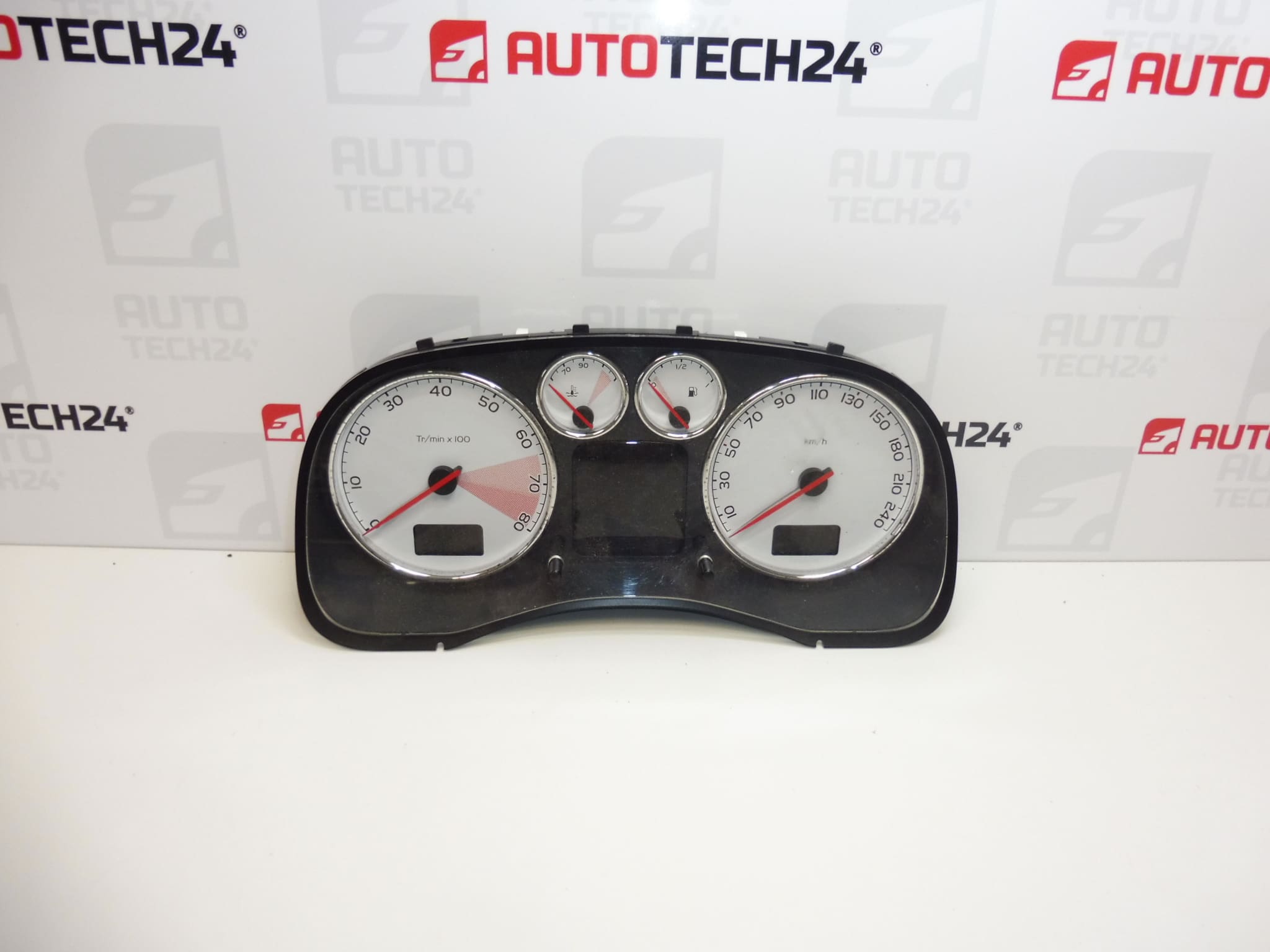 Velocímetro Peugeot 307 252.000 km 9648629680 6103J6